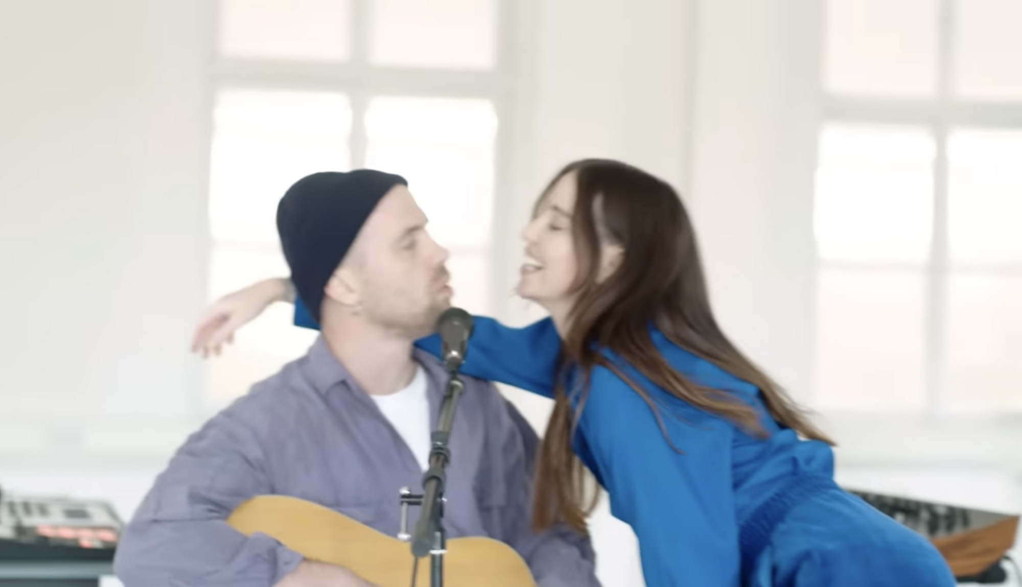Дорофеева и ее новый бойфренд Кацурин выпустили общую песню: "щоб не зійти з розуму, маємо бути разом"