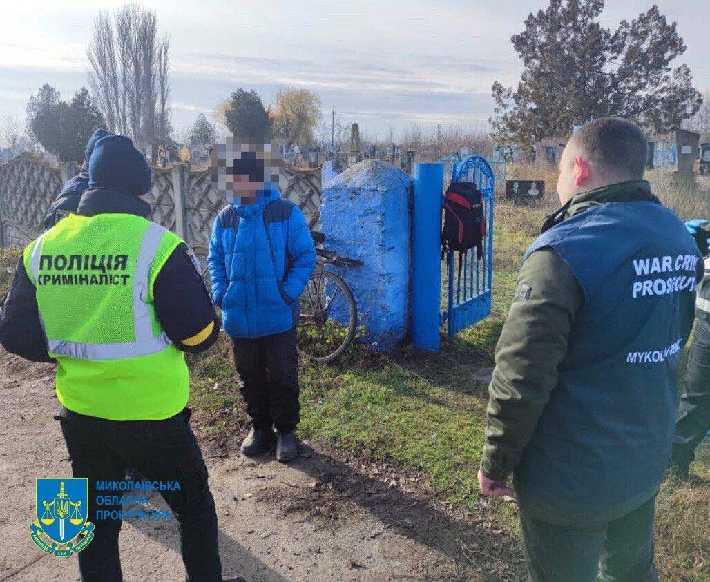 На звільненій частині Миколаївщини виявили тіла закатованих окупантами трьох мирних мешканців. Фото