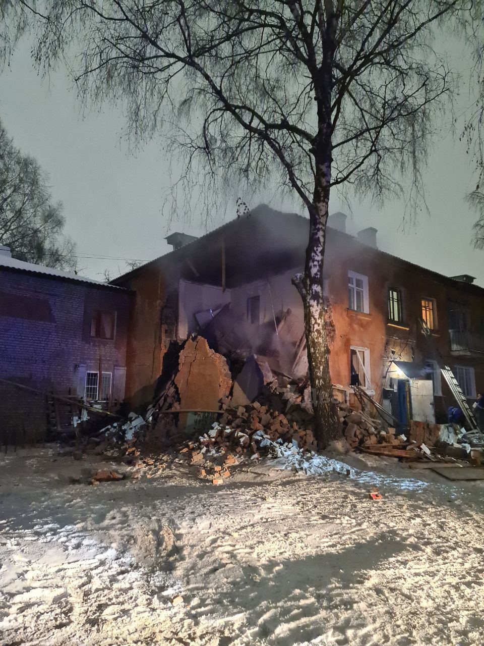 У Рязані вибухом у житловому будинку знесло два поверхи: влада назвала причиною самогонний апарат. Фото і відео