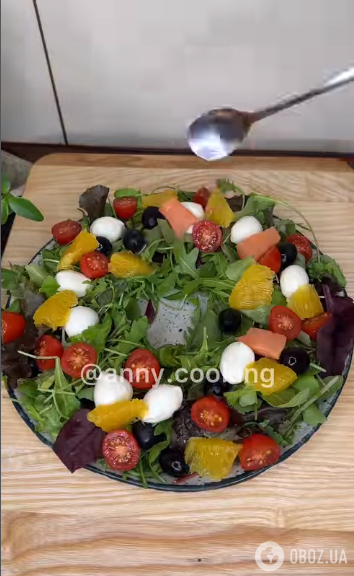 Ефектний кольоровий салат на Новий рік: готується 5 хвилин