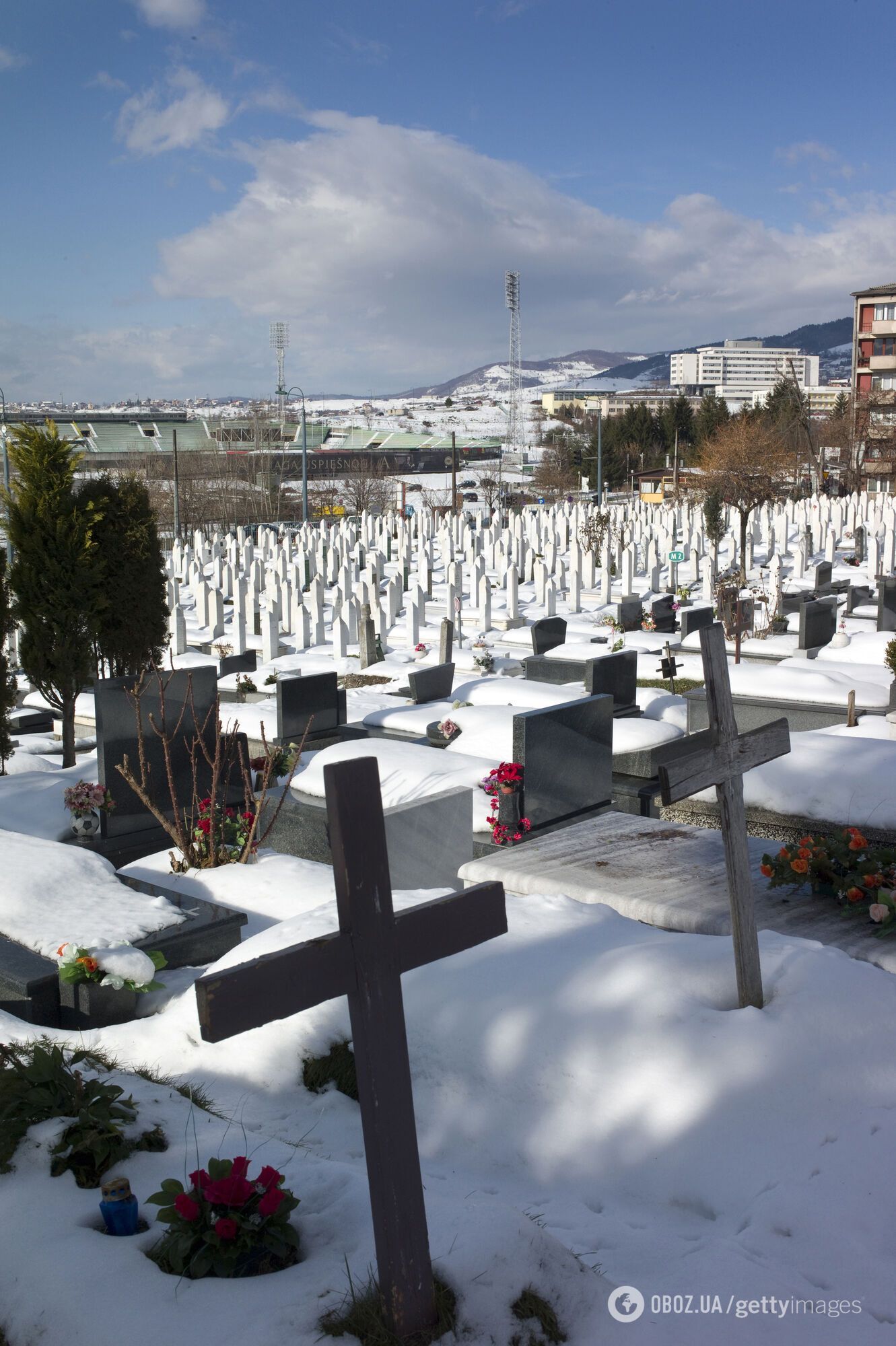 Недалеко от отеля есть кладбище