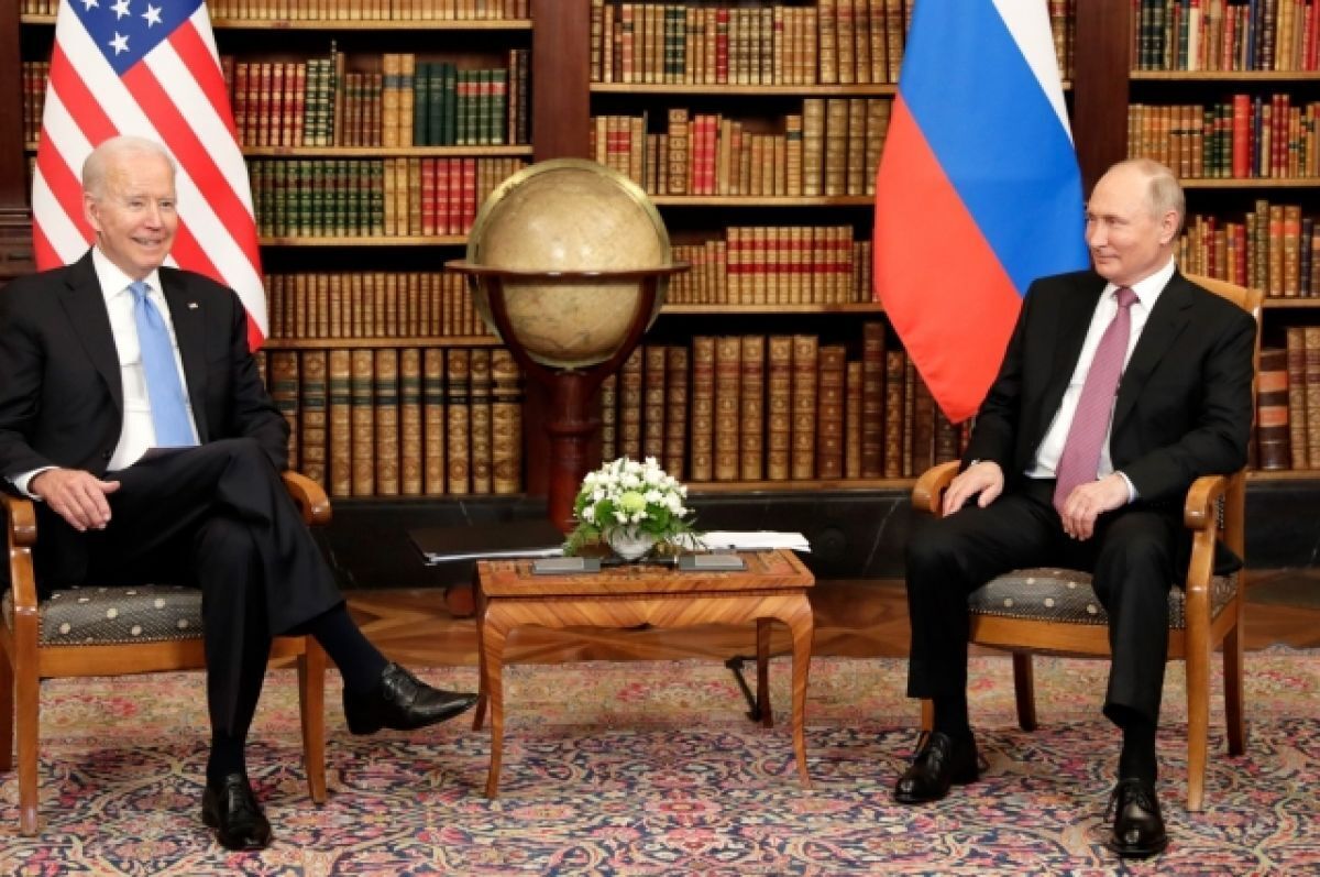 Путін і Байден провели телефонну розмову