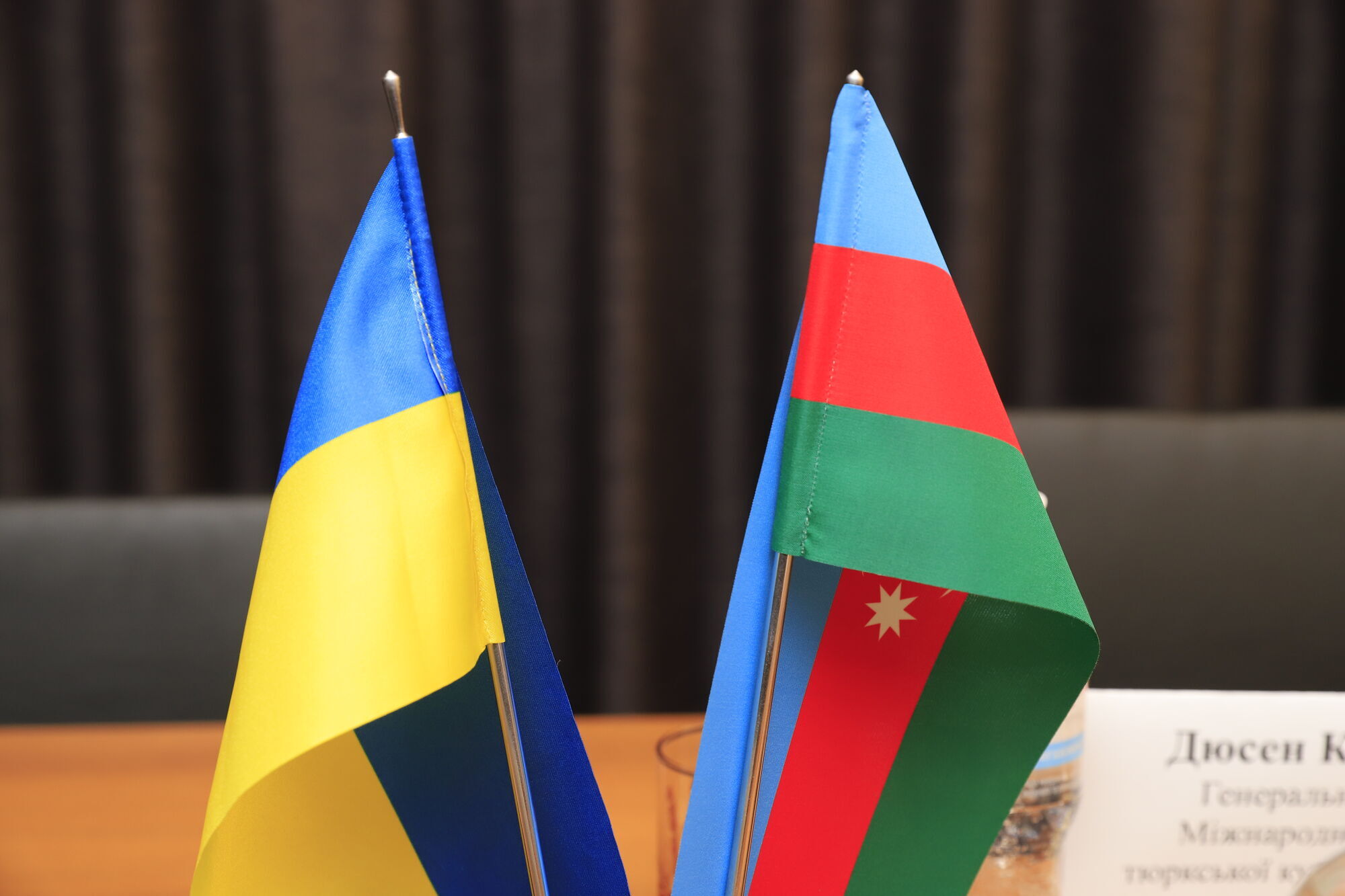 Борис Філатов обговорив перспективи міжкультурного співробітництва з послом Азербайджану Ельмірою Ахундовою