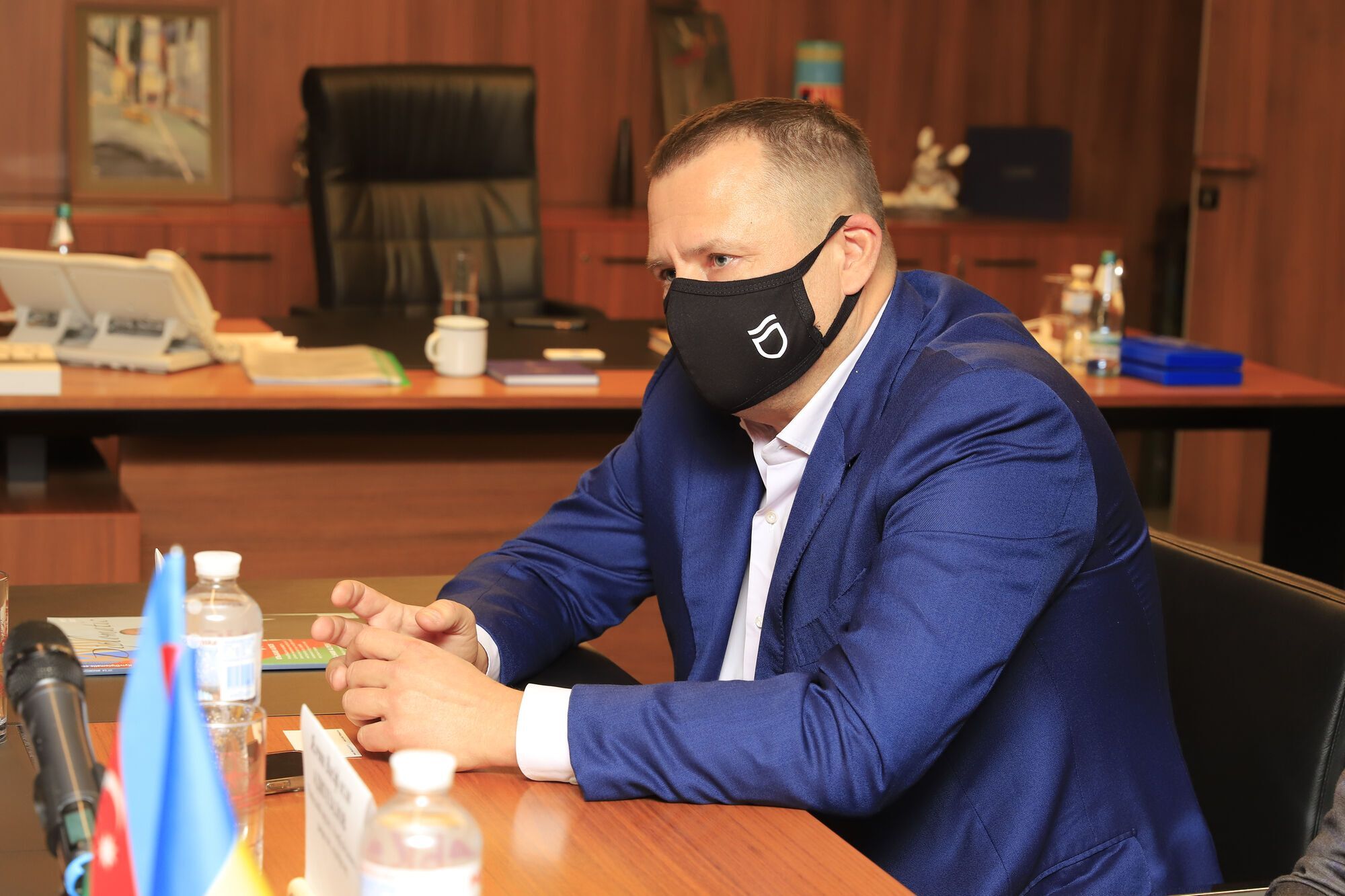 Борис Філатов обговорив перспективи міжкультурного співробітництва з послом Азербайджану Ельмірою Ахундовою