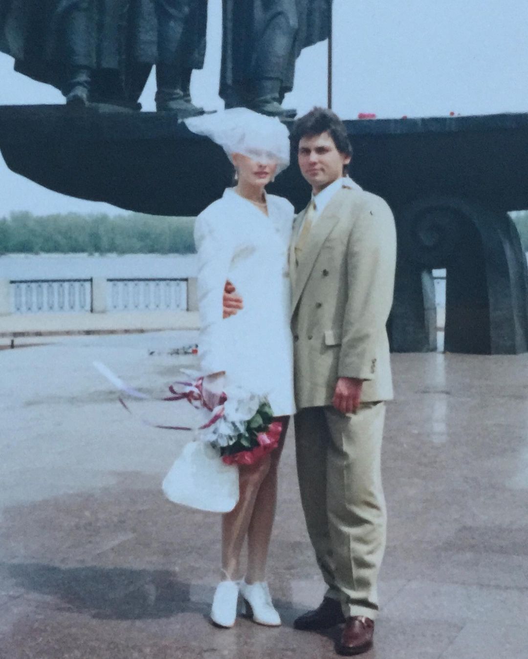 Ольга Сумська на весіллі була у короткій сукні
