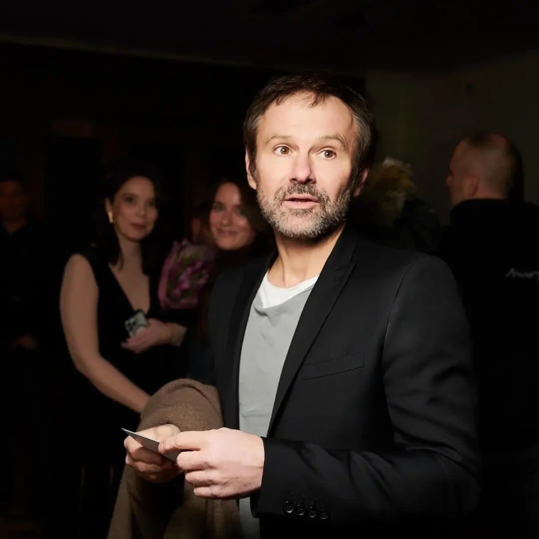 Святослав Вакарчук на премьере "Носорога".
