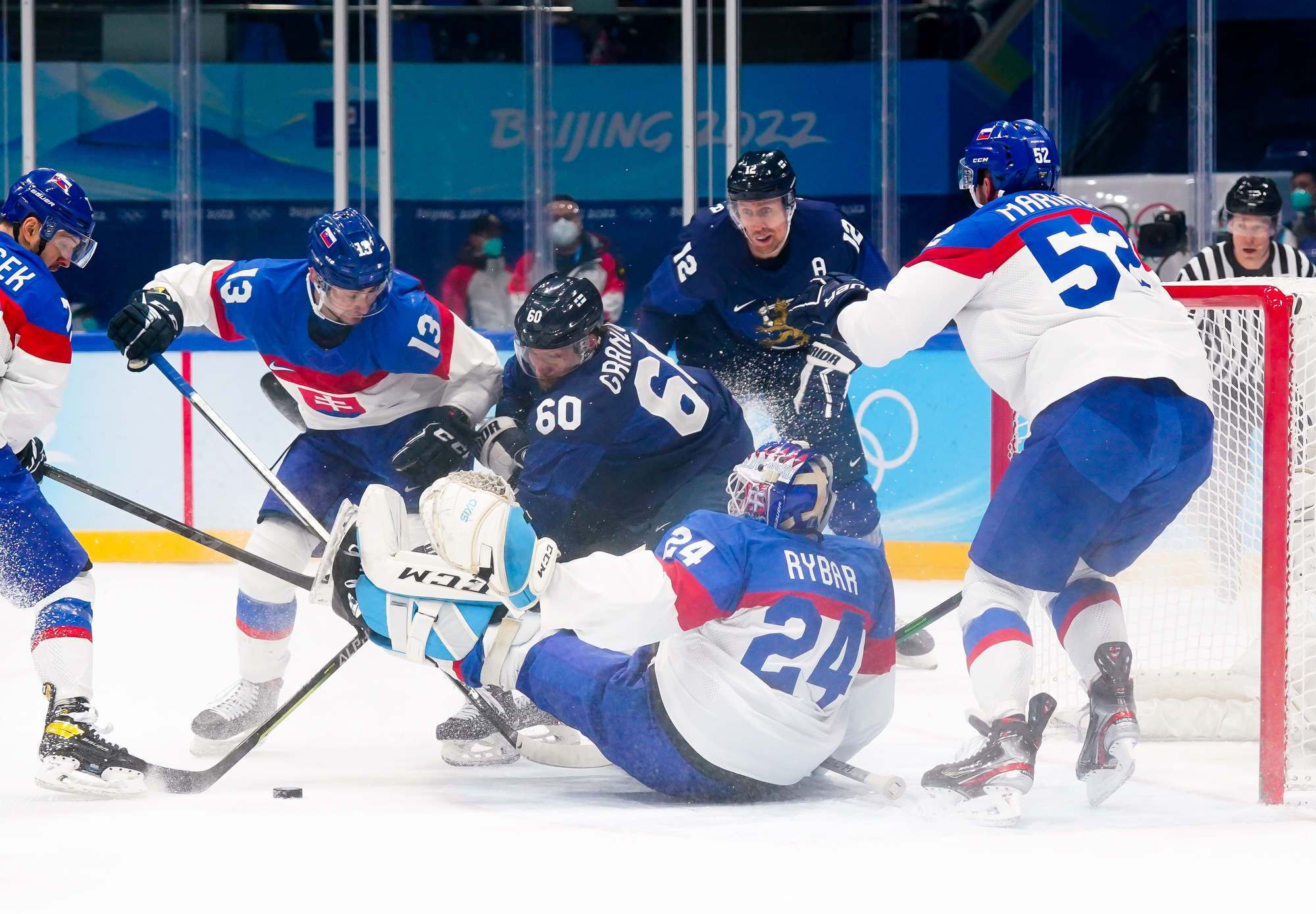 Финляндия обыграла Словакию в полуфинале Олимпиады-2022.