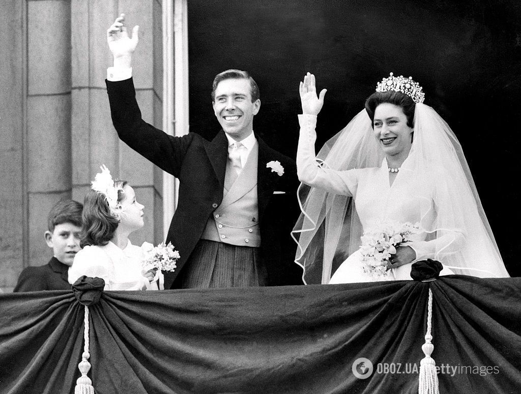 В 1960 году принцесса Маргарет и фотограф Энтони Армстронг-Джонс справили свадьбу.