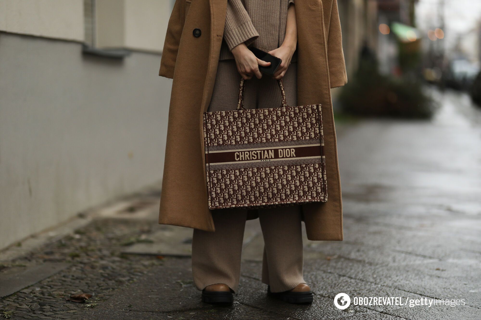 Увеличенные сумки стали новым сезона