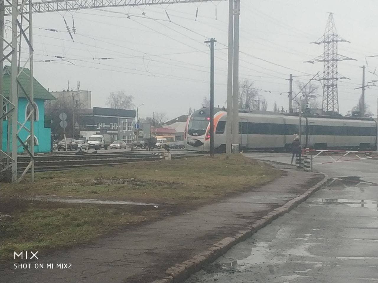 Переезд был перекрыт