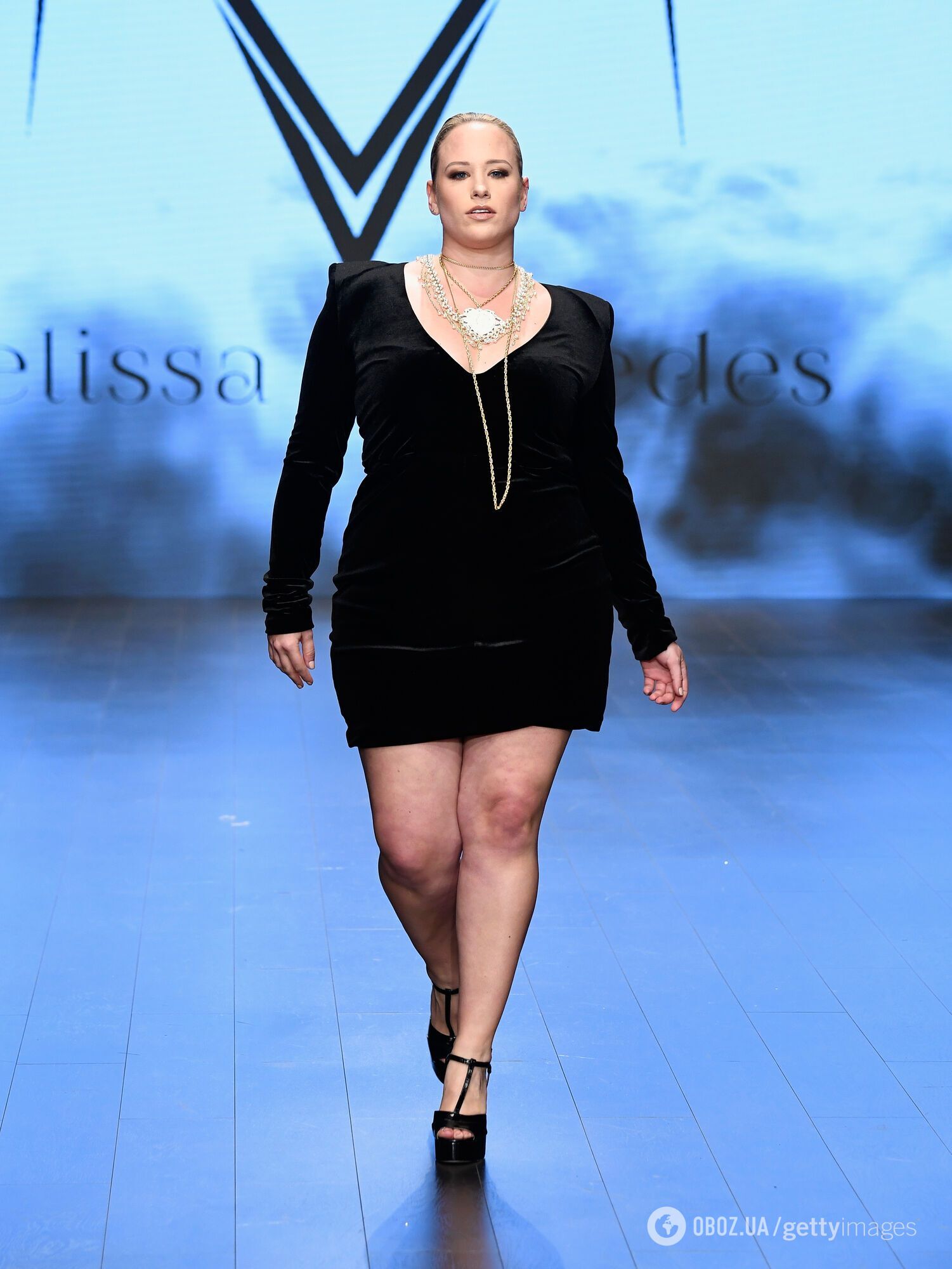 Декоративные элементы зрительно увеличивают ту область, где они имеются