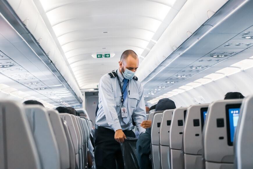 Что нельзя спрашивать у стюардесс: эксперты назвали три табу