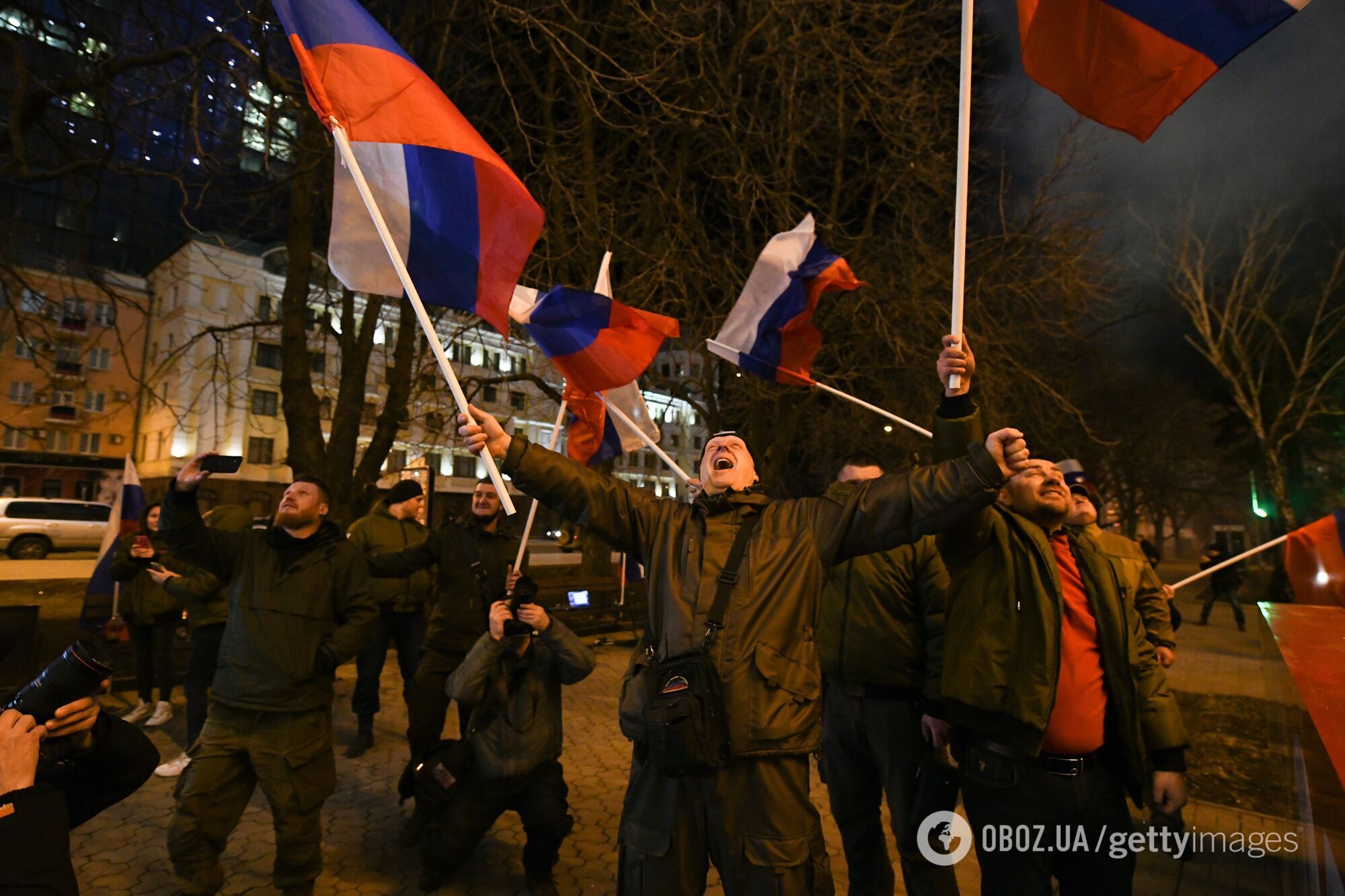 Жители Донецка радуются от признания "ДНР" Россией