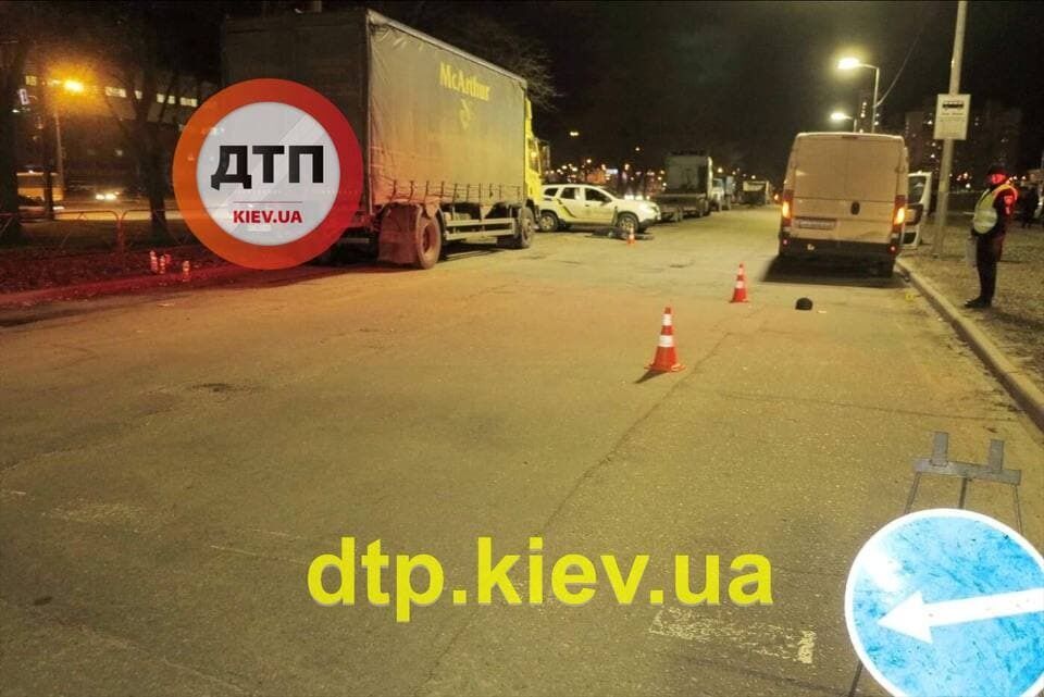 Авария произошла на улице Богатырской.