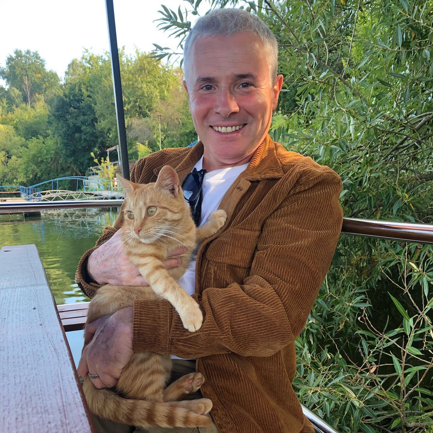 Константин Грубич с котом
