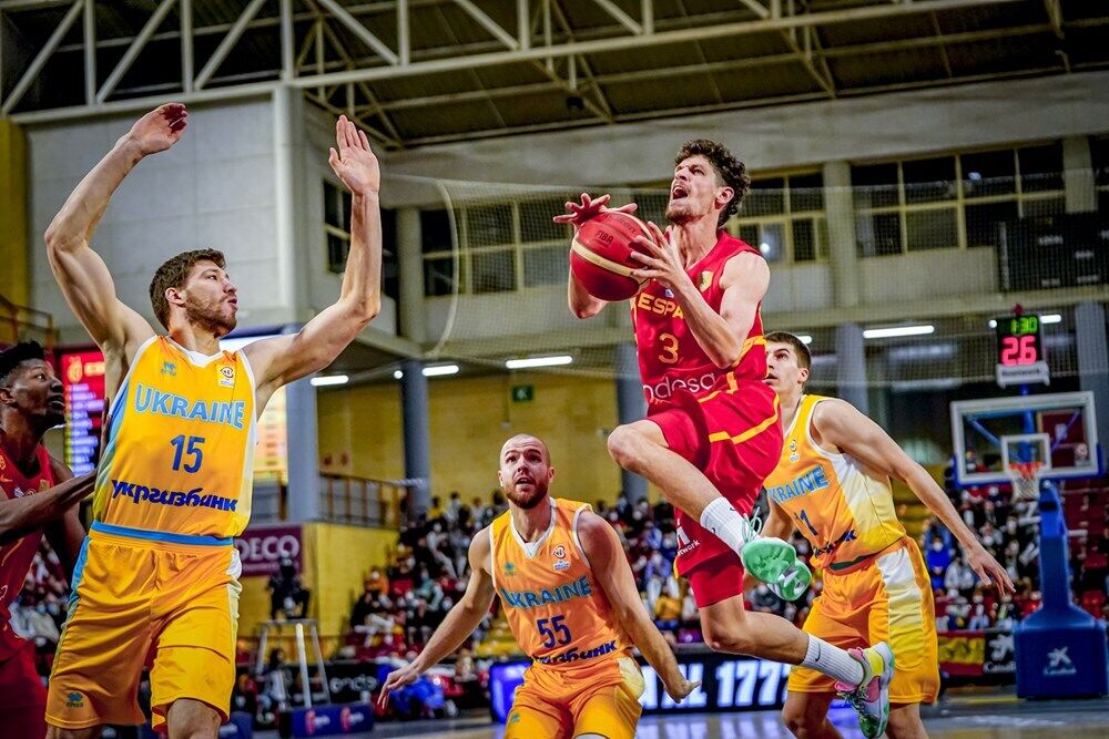 Збірна України програла Іспанії у відборі на чемпіонат світу з баскетболу-2023