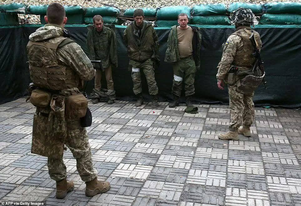 Новые фото пленных военных РФ