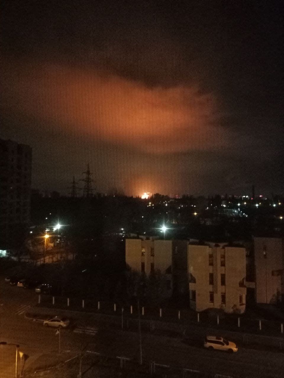 У Києві було чутно автоматні черги та вибухи, ЗСУ відбили атаку на військову частину: що відбувається у столиці. Фото та відео (оновлюється)