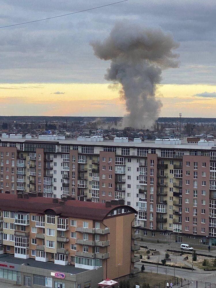 У Житомирі прогримів вибух – із Білорусі запустили "Іскандери". Фото і відео