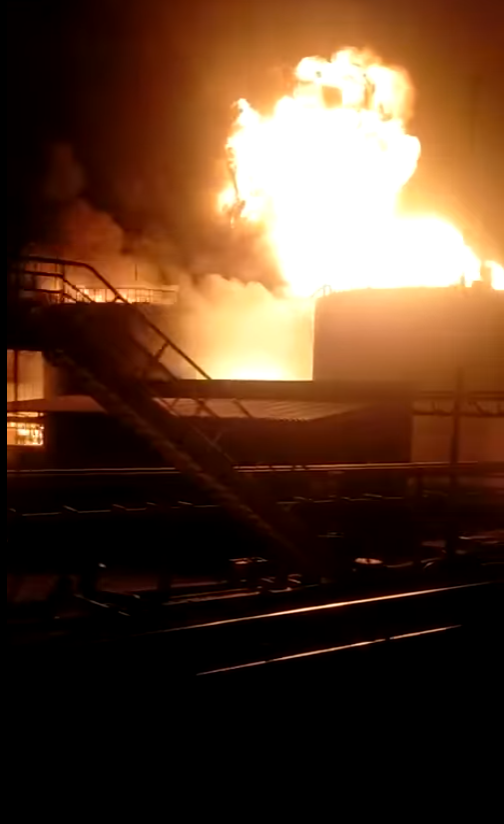 Пожар на нефтебаза под Васильковом.