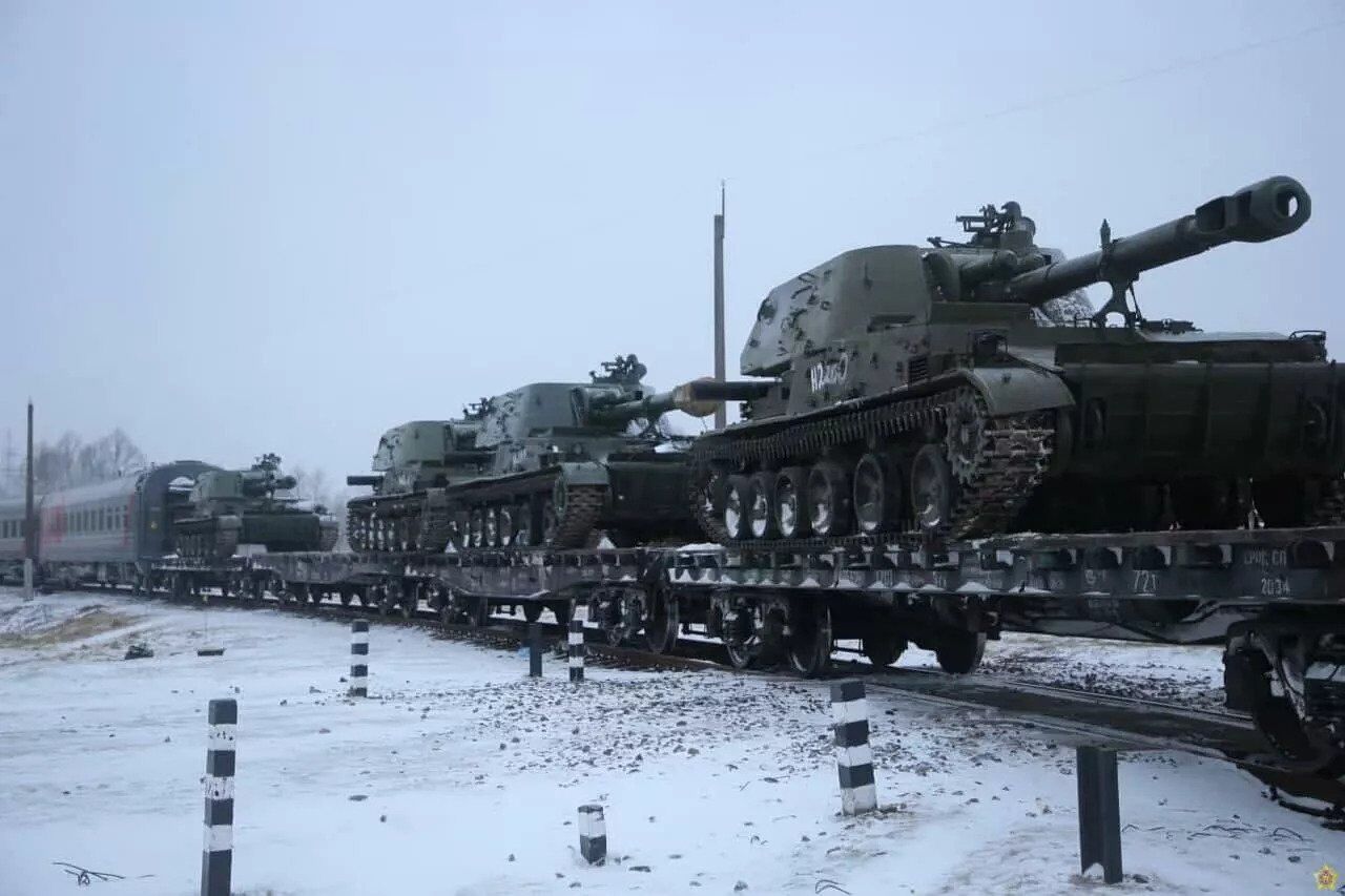 Перекидання російських військ у Білорусь "пройшло блискуче"