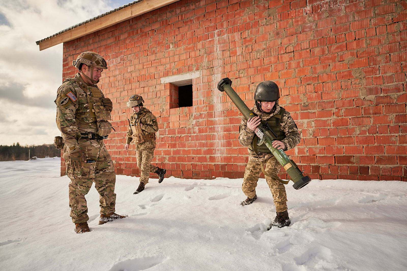 Украинские военные "осваивают" американские гранатометы. Фото