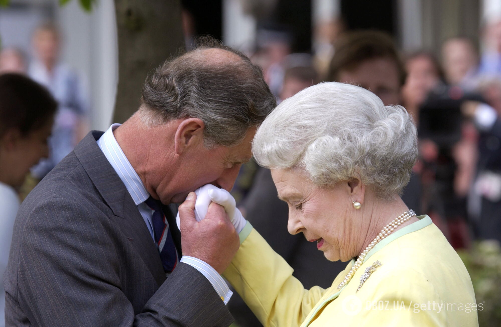 Монархиня зазвичай намагається не демонструвати свою прихильність до будь-кого з членів родини