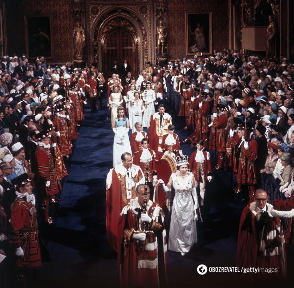 Елизавета ІІ была провозглашена королевой 6 февраля 1952 года.