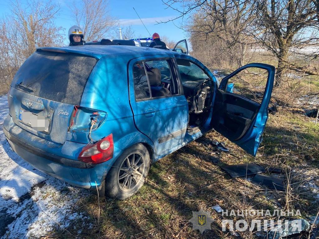 В ДТП погиб пассажир и еще три человека пострадали.