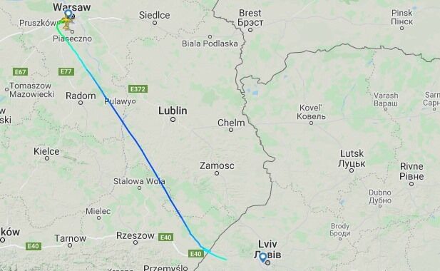 Из Польши во Львов прибыл самолет ВВС Британии
