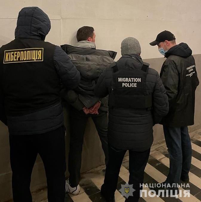 Йому загрожує від п'яти до дванадцяти років ув'язнення