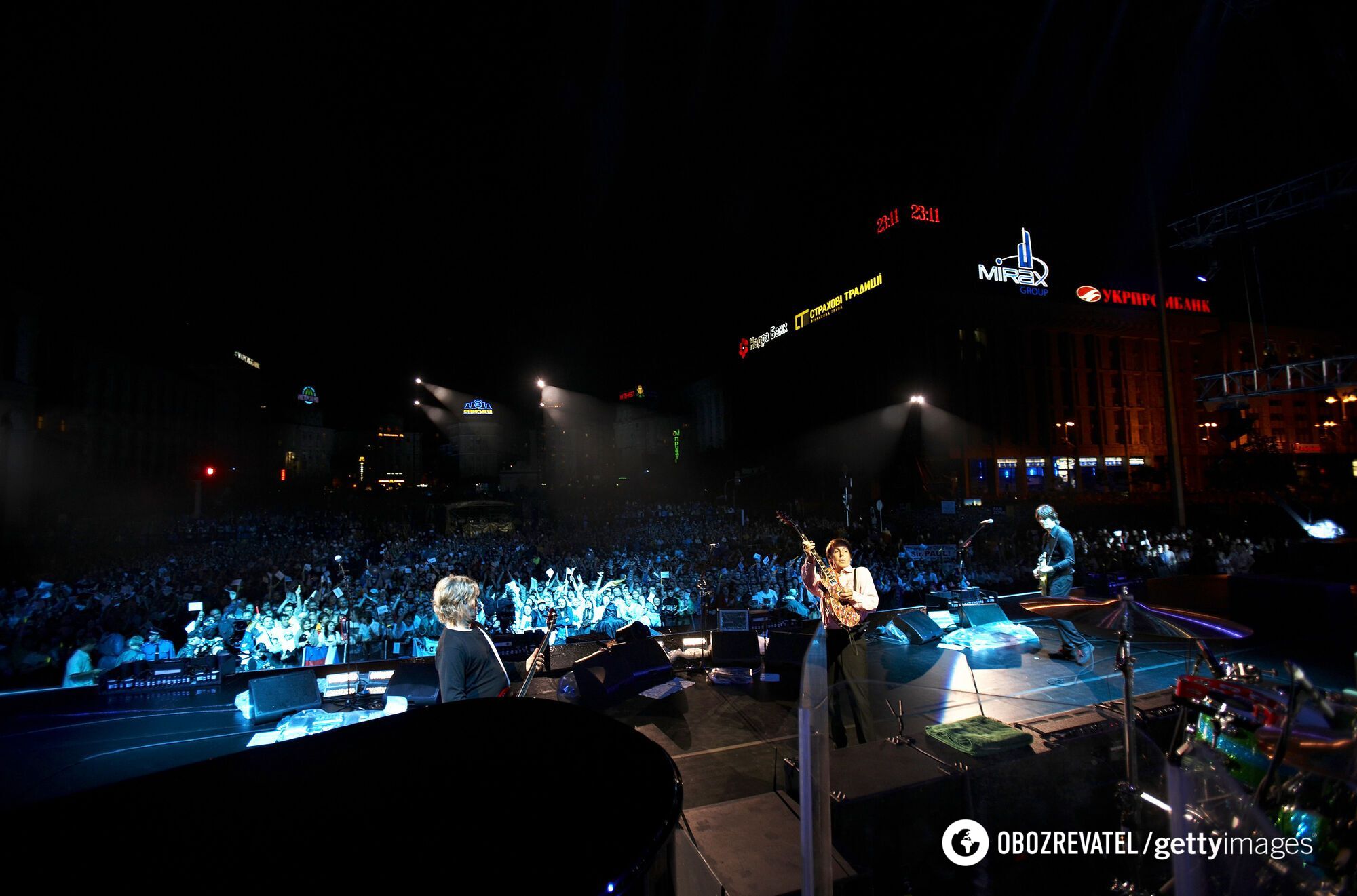 Тысячи людей пришли на концерт в Киеве