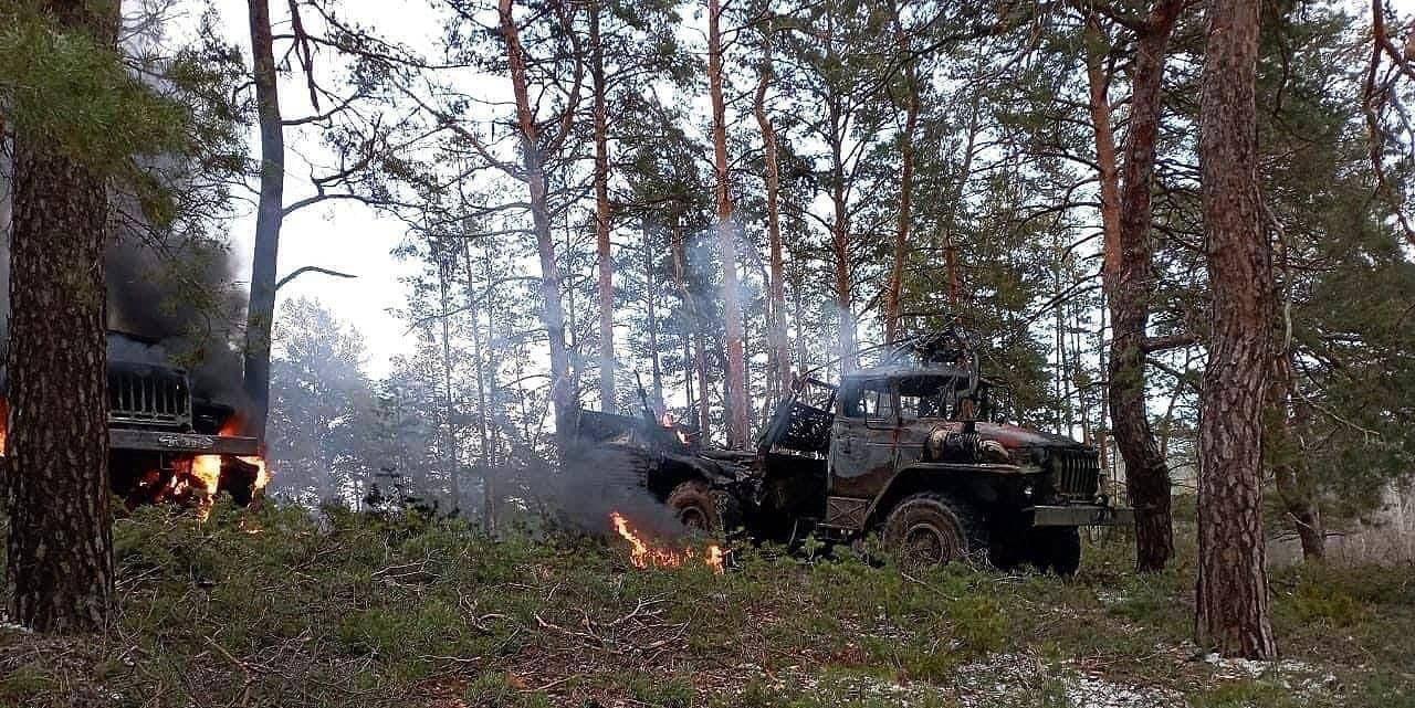 ЗСУ на Луганському напрямку розгромили техніку окупантів: піднявся стовп диму. Фото