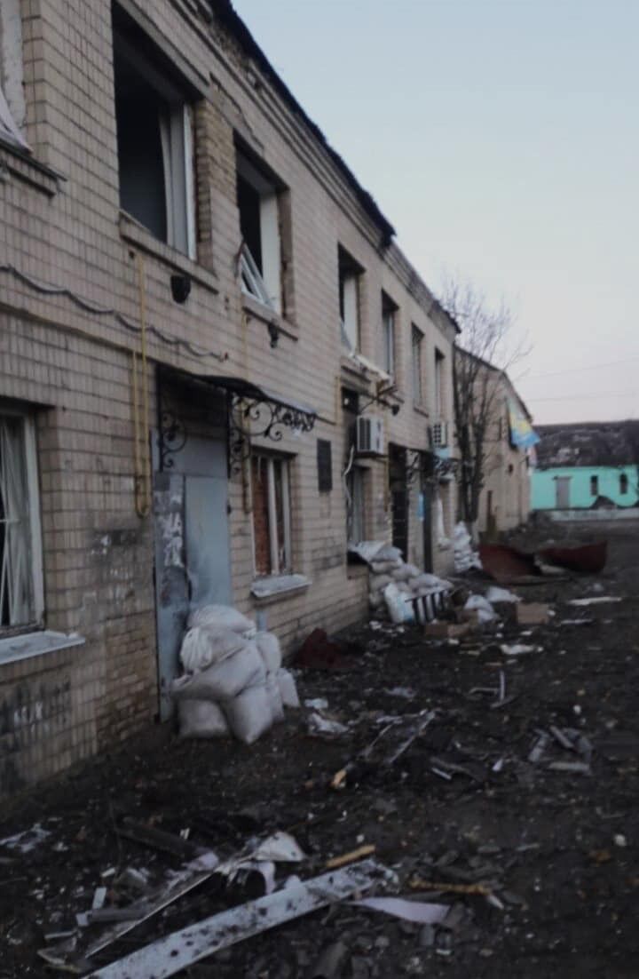 У поліції показали наслідки авіаударів окупантів по селу Бишів на Київщині. Фото