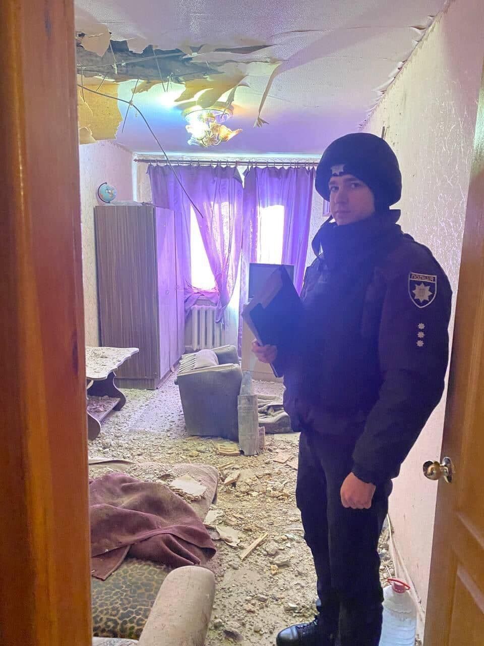 В Харькове российский снаряд попал прямо в квартиру: погибла женщина. Фото