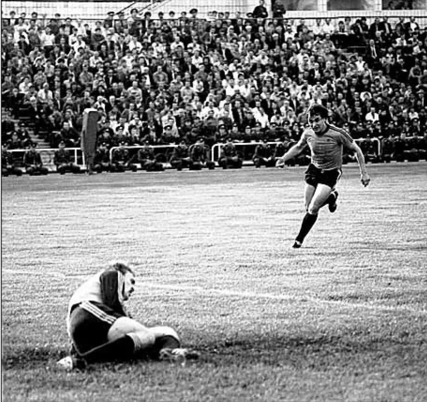 Владимир Роговский в игре.