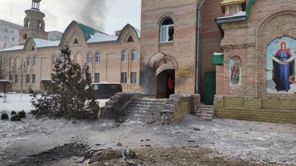 Оккупанты обстреляли Христо-Рождественский кафедральный собор в Северодонецке.