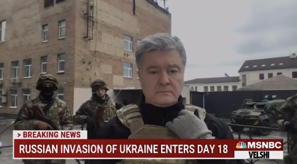 Порошенко в эфире MSNBC: обстрел Яворивского центра – это террористическая атака на границе с НАТО, союзникам пора открывать второй фронт