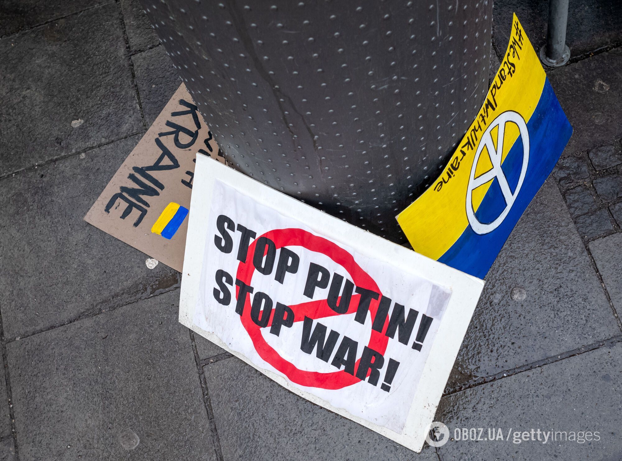 По всему миру проходят акции против Путина