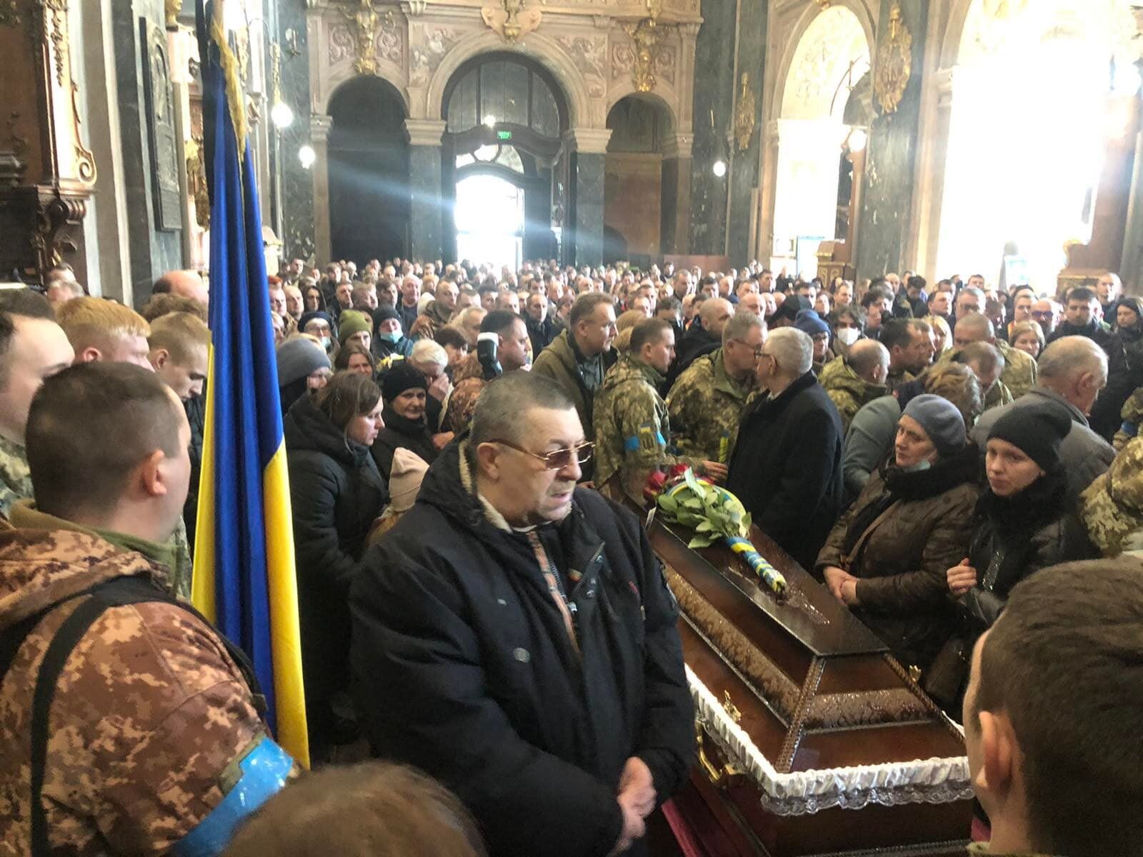 У Львові в храмі прощаються із загиблими в Яворові