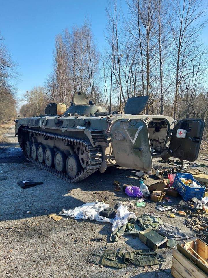 На Киевщине уничтожили технику оккупантов: ехали в сторону столицы. Фото