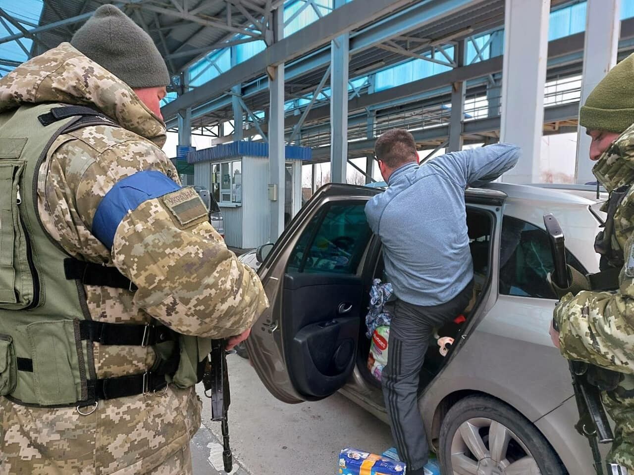 Мужчине не выпустили из Украины