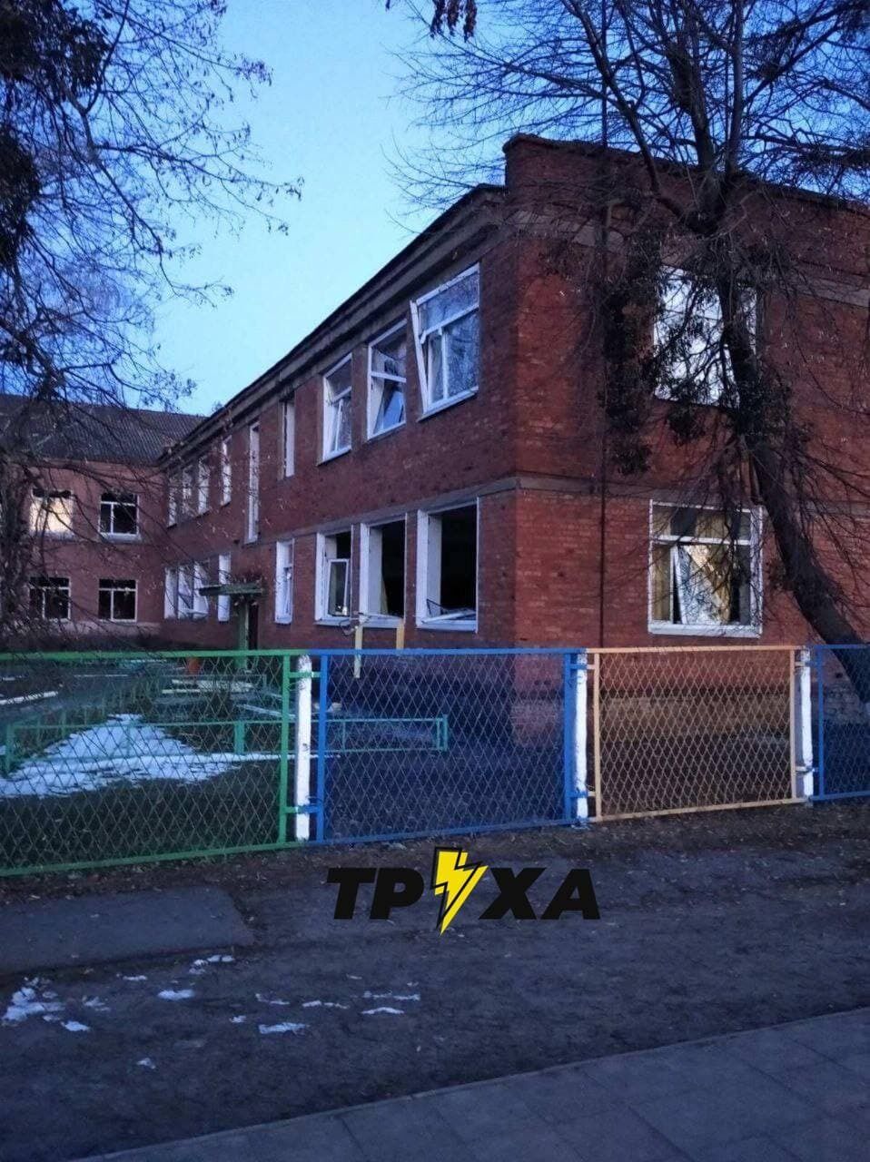 У школі повибивало вікна