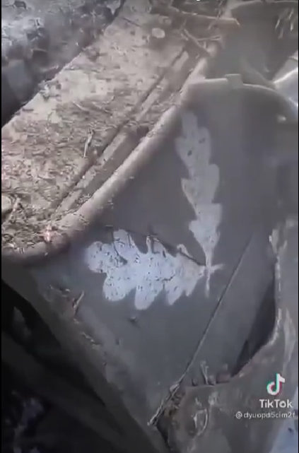 От врага защищает даже украинская земля: четыре танка оккупантов на Сумщине увязли в грязи. Видео