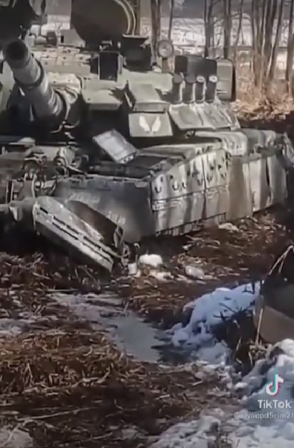 Танки застряли под Сумами