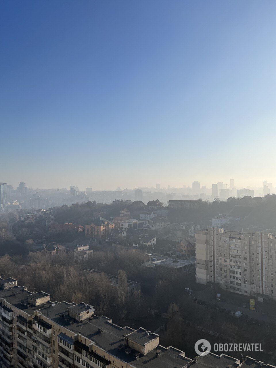 Киевляне пожаловались на запах дыма в воздухе Киева