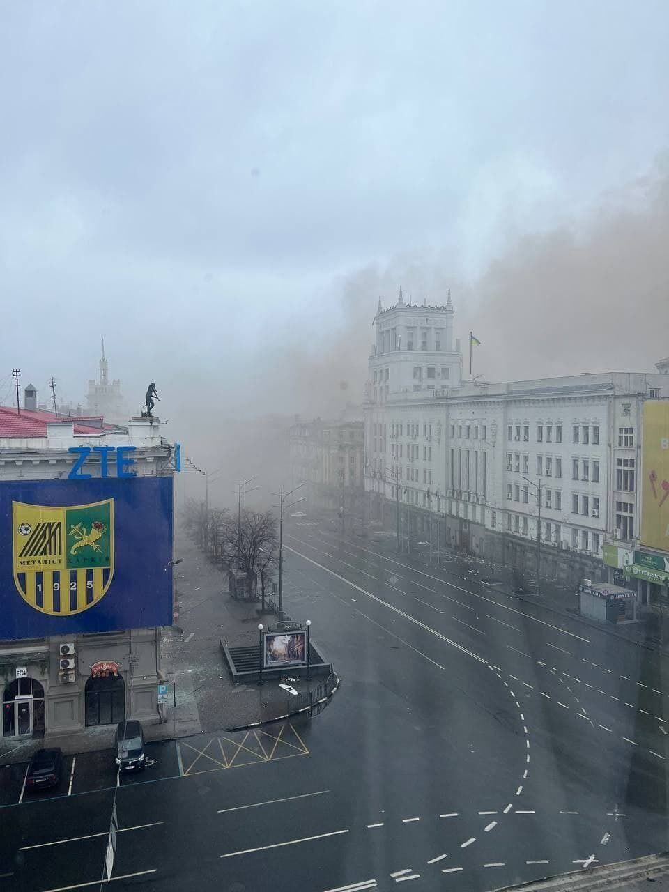 Одразу після вибуху на майдані Конституції