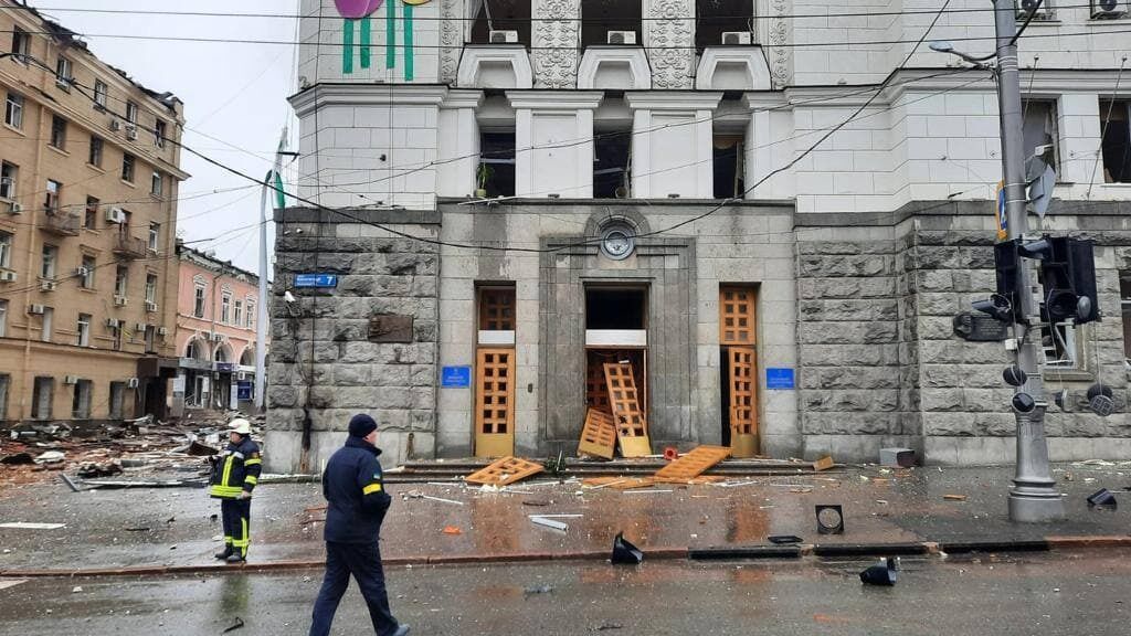 Повреждено здание Харьковского горсовета