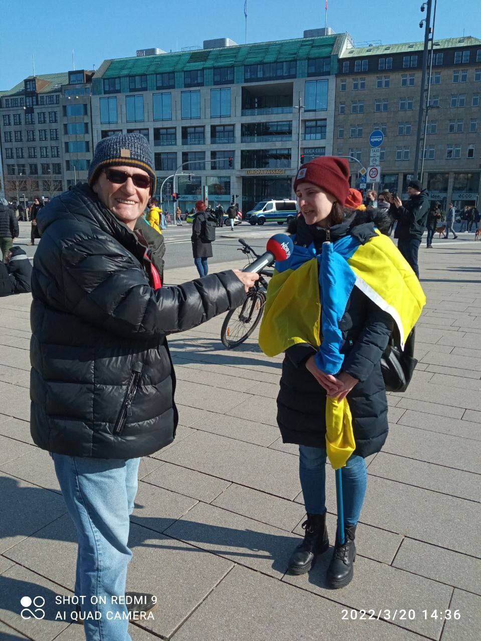 Митинг в поддержку Украины в Гамбурге.