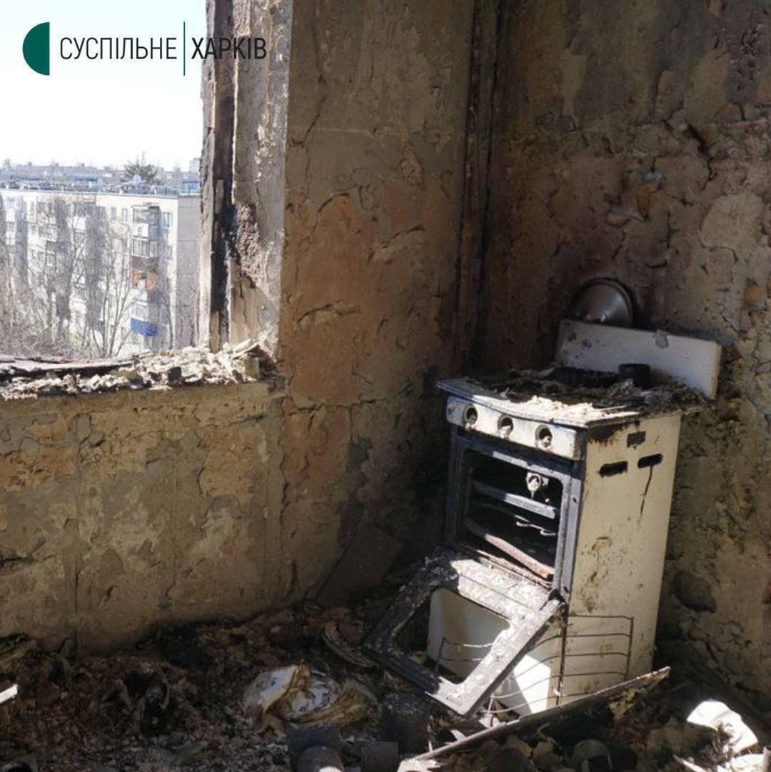 Квартира Бориса Романченко, как и весь этаж, выгорела дотла